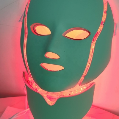 Kunststoffmasken 7 Farben LED-Lichttherapie zur Hautverengung und Faltenreduzierung
