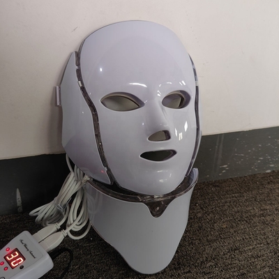 Kunststoffmasken 7 Farben LED-Lichttherapie zur Hautverengung und Faltenreduzierung