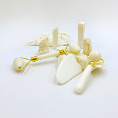 2023 Neueste Modelle Yin Yang Gua Sha Set 100% natürliche Jade-Rolle für Haut und Gesichtspflege